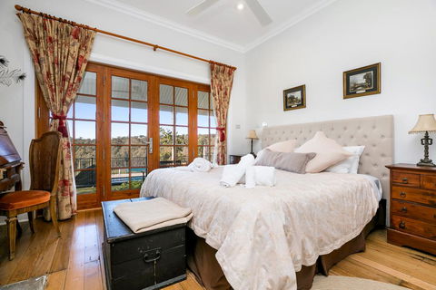 Taradale House Estate - Sunshine Coast Guide 0