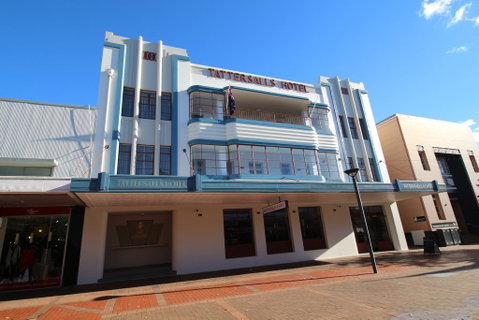 Tattersalls Hotel - Sunshine Coast Guide 0