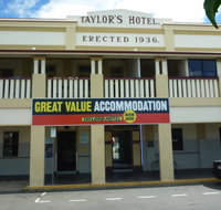 Taylors Hotel - Sunshine Coast Guide
