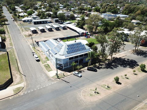 Terminus Hotel - Sunshine Coast Guide 0