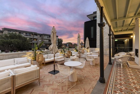 The Albert Mosman - Sunshine Coast Guide 2