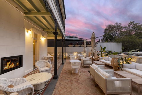 The Albert Mosman - Sunshine Coast Guide 3