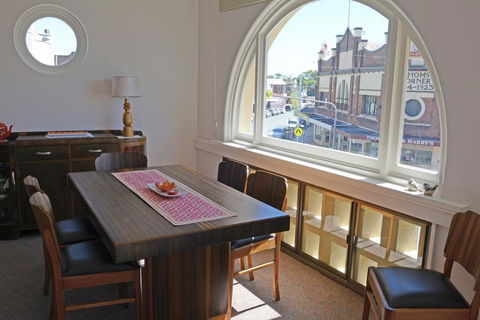 The Bank B&B West Wyalong - Sunshine Coast Guide 2