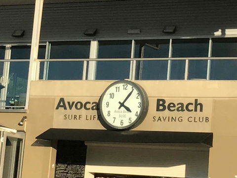 The Beach Hut Avoca Beach NSW - Sunshine Coast Guide 3
