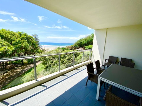 The Beach Resort Cabarita - Sunshine Coast Guide 0
