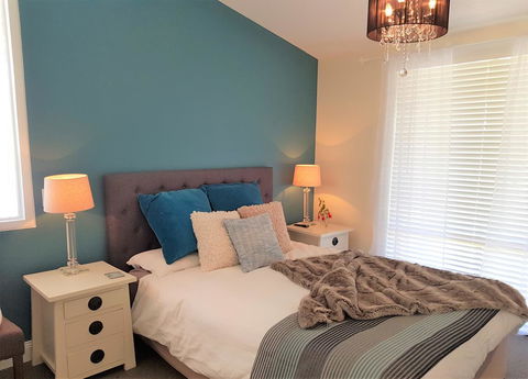 Birch Lane - Sunshine Coast Guide 27