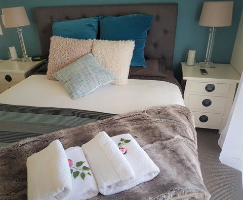 Birch Lane - Sunshine Coast Guide 28