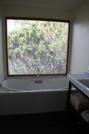 Stewarts Bay Lodge - Sunshine Coast Guide 33