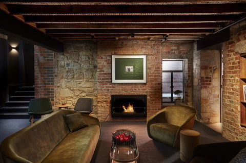 Moss Hotel - Sunshine Coast Guide 5