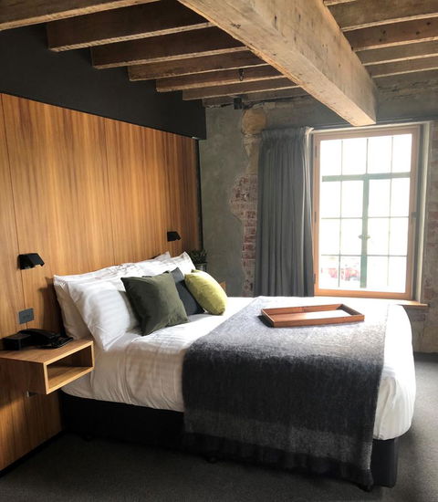Moss Hotel - Sunshine Coast Guide 18