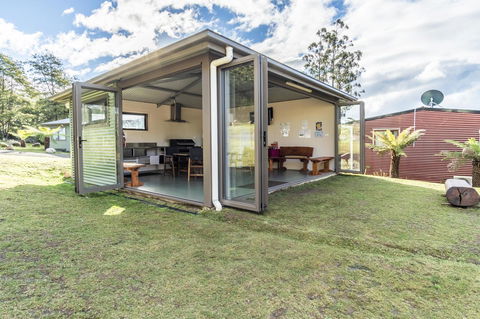 Derby Forest Cabins - Sunshine Coast Guide 21