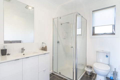 Derby Forest Cabins - Sunshine Coast Guide 9