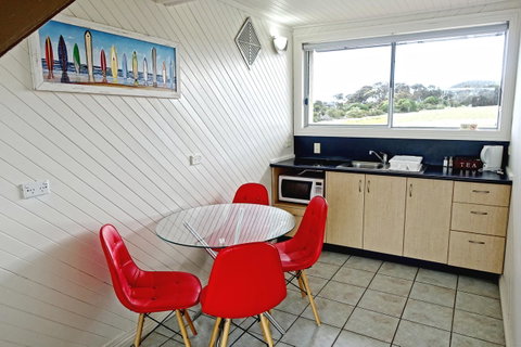 Diamond Island Resort - Sunshine Coast Guide 16
