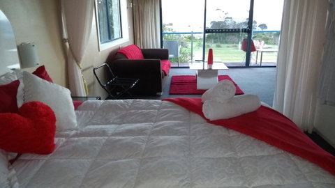 Diamond Island Resort - Sunshine Coast Guide 39