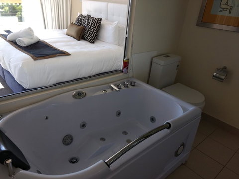Diamond Island Resort - Sunshine Coast Guide 30