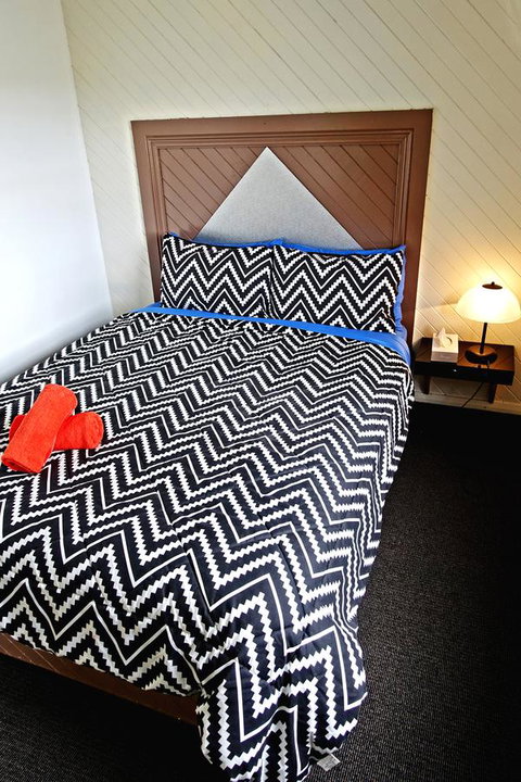 Diamond Island Resort - Sunshine Coast Guide 14