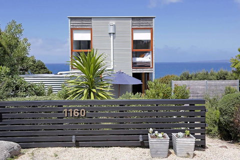 Holland House Bay Of Fires - Sunshine Coast Guide 3