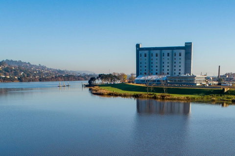 Peppers Silo - Sunshine Coast Guide 1