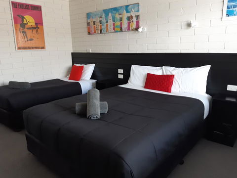 Anchor Wheel Motel - Sunshine Coast Guide 8