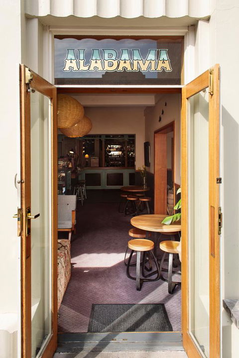 Alabama Hotel Hobart - Sunshine Coast Guide 12