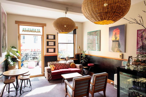 Alabama Hotel Hobart - Sunshine Coast Guide 4