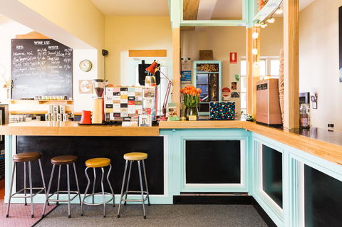 Alabama Hotel Hobart - Sunshine Coast Guide 31