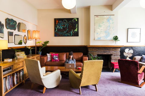 Alabama Hotel Hobart - Sunshine Coast Guide 28