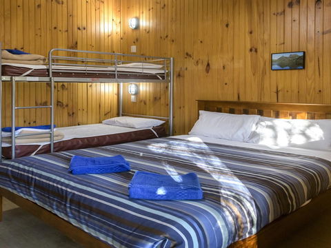 Discovery Parks - Cradle Mountain - Sunshine Coast Guide 9
