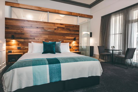 Maylands Lodge - Sunshine Coast Guide 40