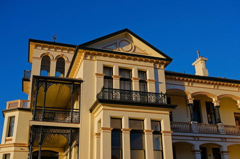 Maylands Lodge - Sunshine Coast Guide 24