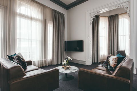 Maylands Lodge - Sunshine Coast Guide 35