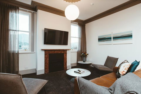 Maylands Lodge - Sunshine Coast Guide 12