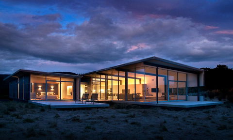 Cloudy Bay Beach House - Sunshine Coast Guide 3