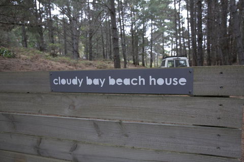 Cloudy Bay Beach House - Sunshine Coast Guide 4