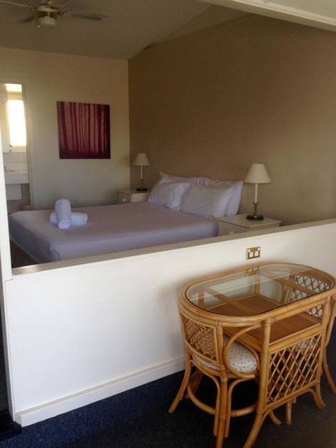 Abel Tasman Airport Motor Inn - Sunshine Coast Guide 9