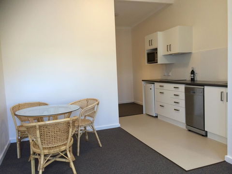 Abel Tasman Airport Motor Inn - Sunshine Coast Guide 34