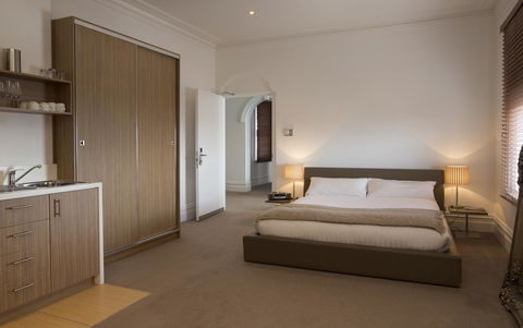 Ikon Hotel - Sunshine Coast Guide 11