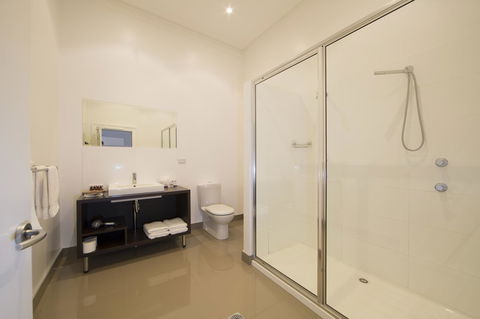 Ikon Hotel - Sunshine Coast Guide 8