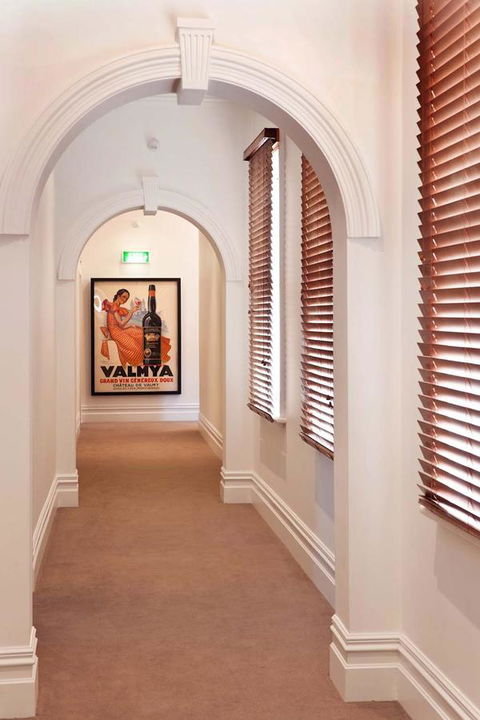 Ikon Hotel - Sunshine Coast Guide 35