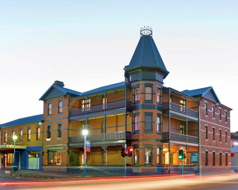 Ikon Hotel - Sunshine Coast Guide 3