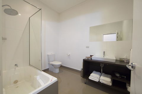 Ikon Hotel - Sunshine Coast Guide 14