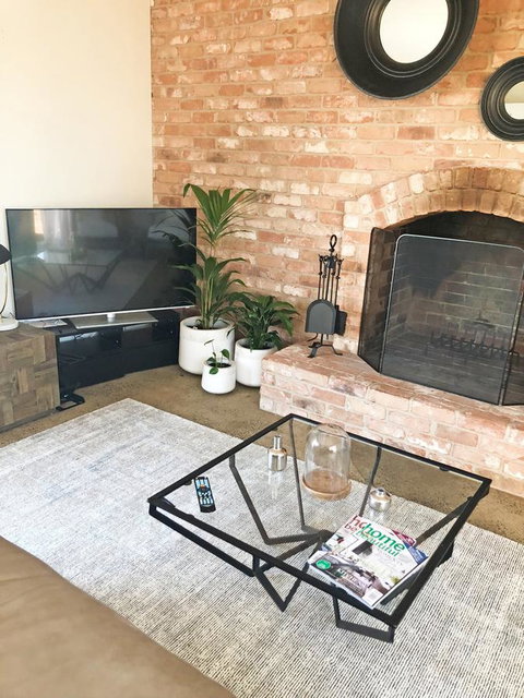 EMBRACING EVANDALE - Hosted By L'Abode Accommodation - Sunshine Coast Guide 11