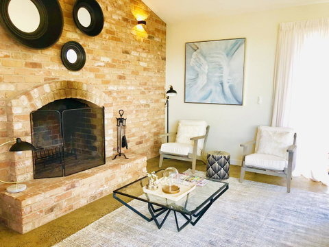 EMBRACING EVANDALE - Hosted By L'Abode Accommodation - Sunshine Coast Guide 8