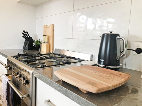 EMBRACING EVANDALE - Hosted By L'Abode Accommodation - Sunshine Coast Guide 20