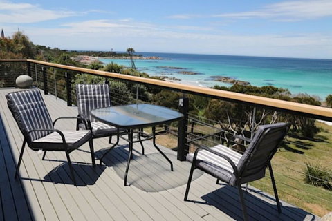Driftwood Bay Of Fires - Sunshine Coast Guide 15