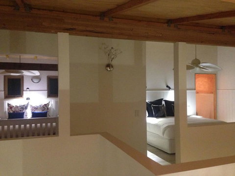 Driftwood Bay Of Fires - Sunshine Coast Guide 10