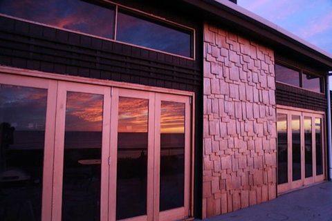 Driftwood Bay Of Fires - Sunshine Coast Guide 16