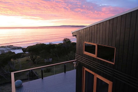 Driftwood Bay Of Fires - Sunshine Coast Guide 8