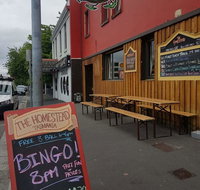 Little Nee's - Sunshine Coast Guide
