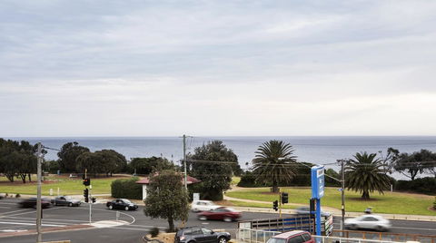 Nightcap At Sandringham Hotel - Sunshine Coast Guide 28